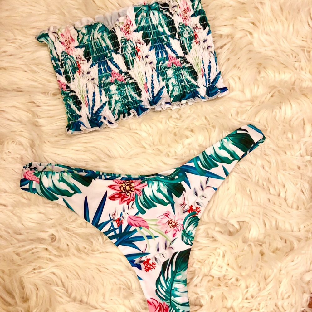 Floral thong swimsuit bikini